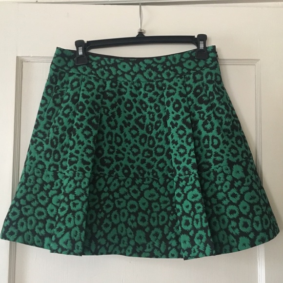 Banana Republic Dresses & Skirts - BR Green Leopard Skirt